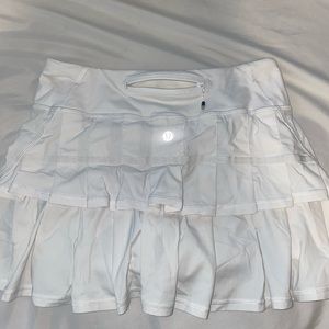Lululemon White skirt